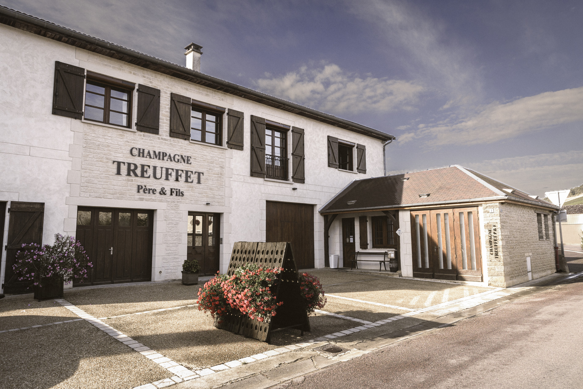 Champagne Treuffet Père & Fils house in Balnot-sur-Laignes
